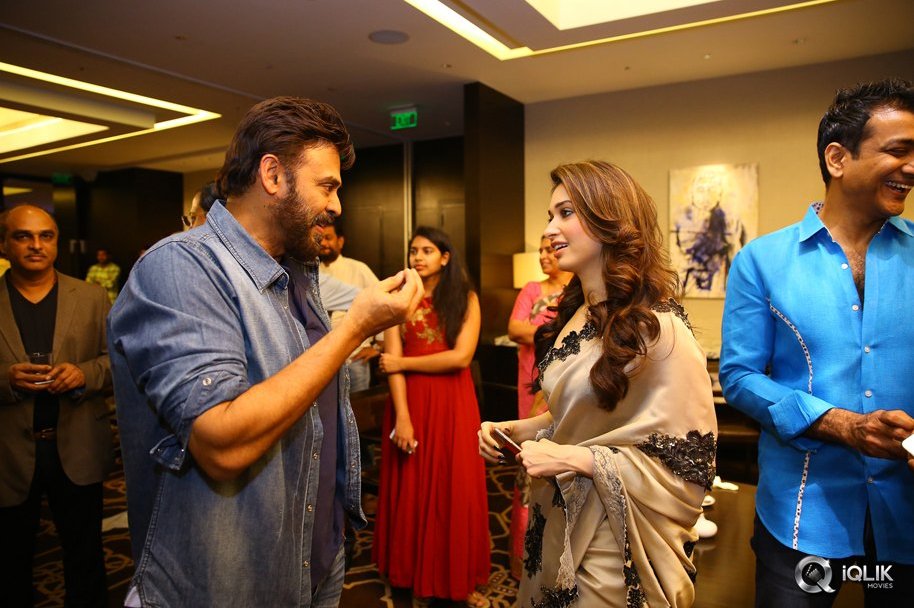 TSR-Felicitates-Gautamiputra-Satakarni-Team